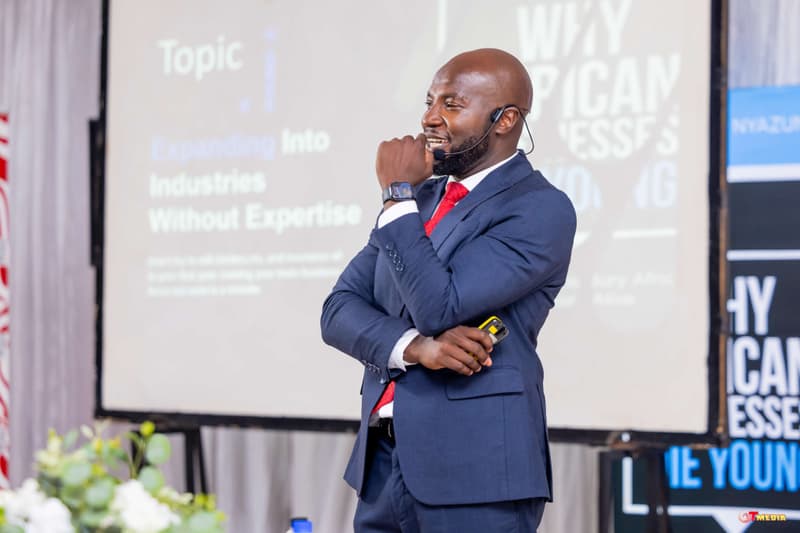 Jerry Nyazungu: Presenting to a seminar